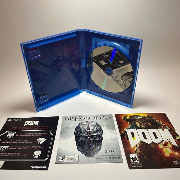 Doom - CIB - PS4 - Picture 3 of 5